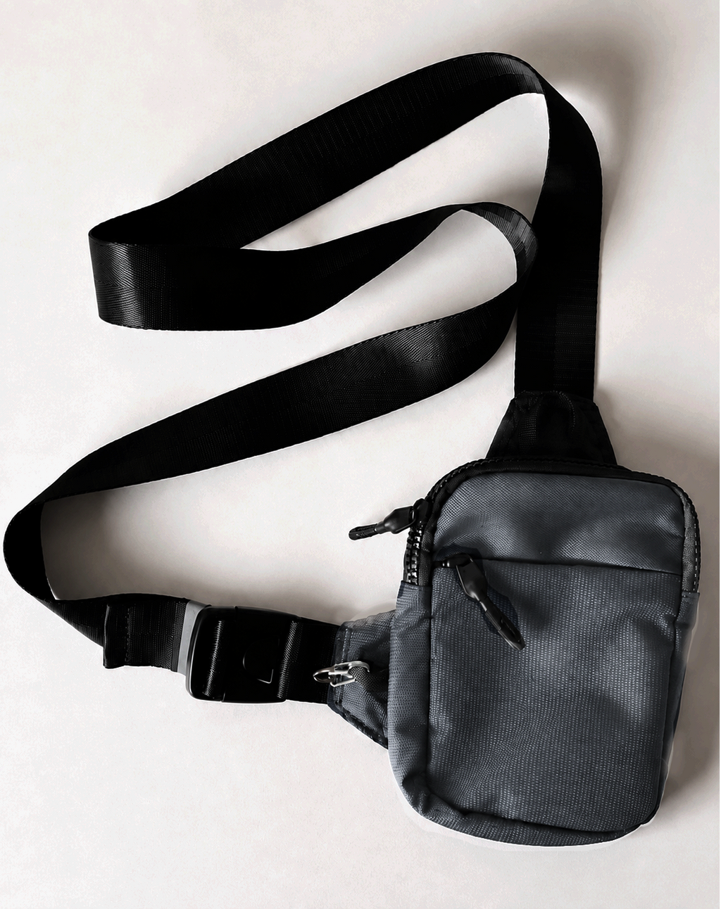 KEEPCLOSE – Crossbody bag för värdesaker- grå